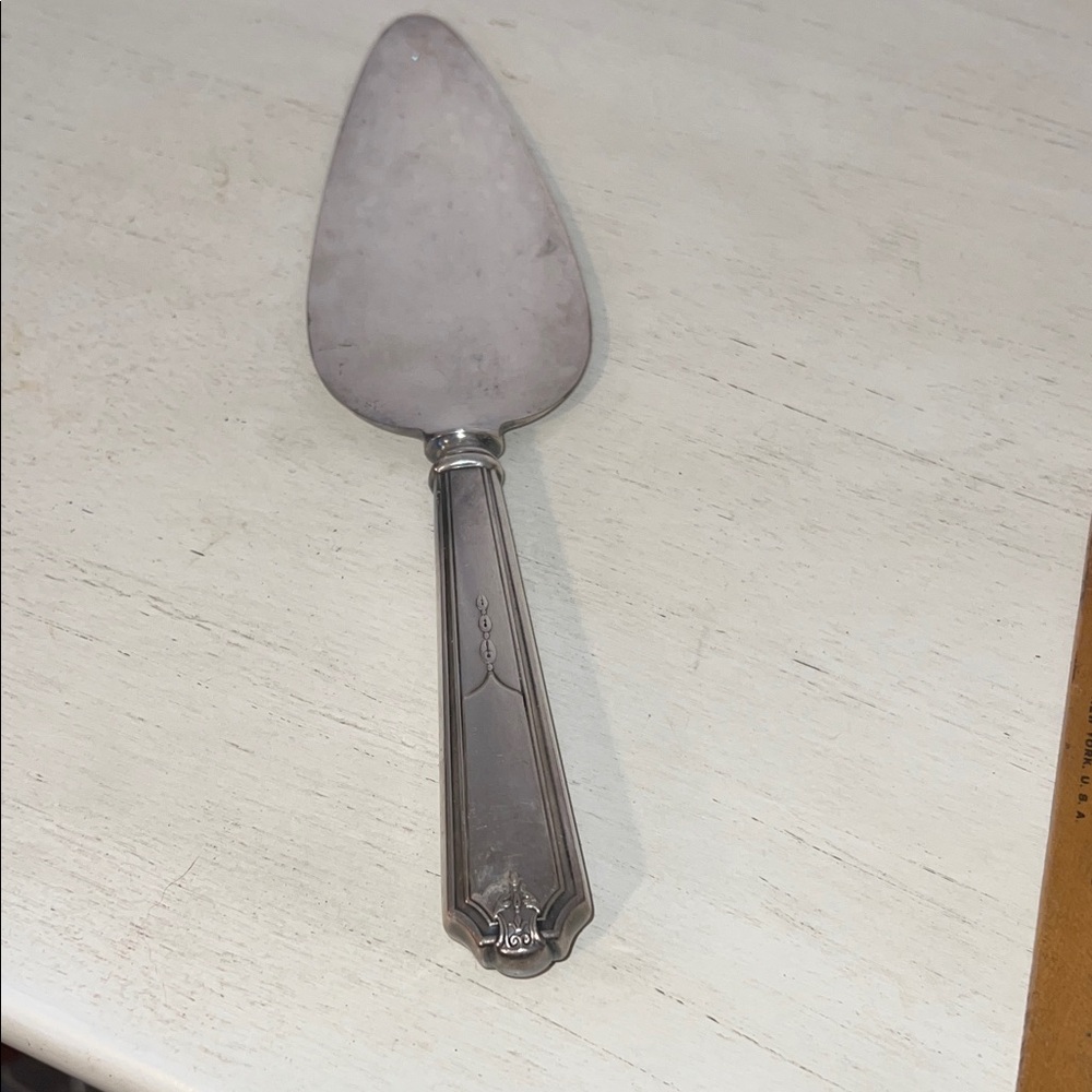 Antique Victorian Sterling Silver pie or cake server